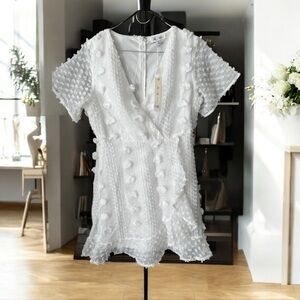 SHE + SKY White Jacquard Swiss Dot Wrap Dress NWT Size M‎